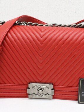 Chanel Medium Chevron Boy Bag - Red